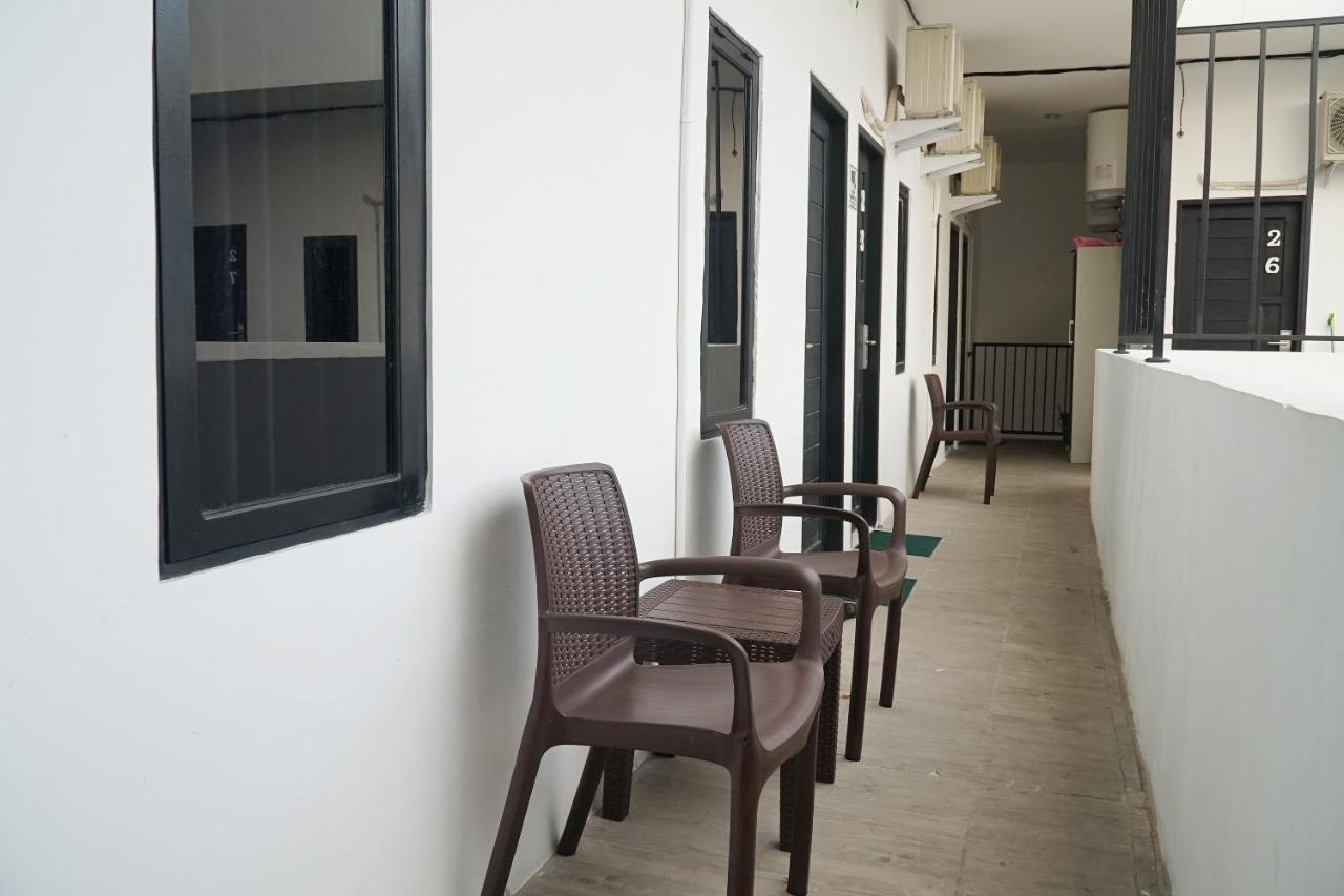 Reddoorz At Sani Guest House Balikpapan Екстер'єр фото