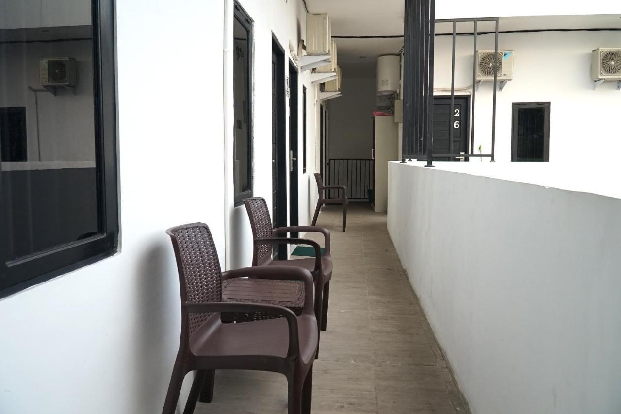 Reddoorz At Sani Guest House Balikpapan Екстер'єр фото