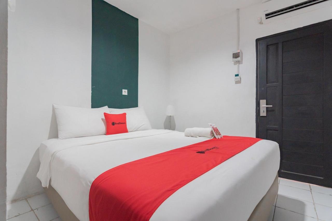 Reddoorz At Sani Guest House Balikpapan Екстер'єр фото