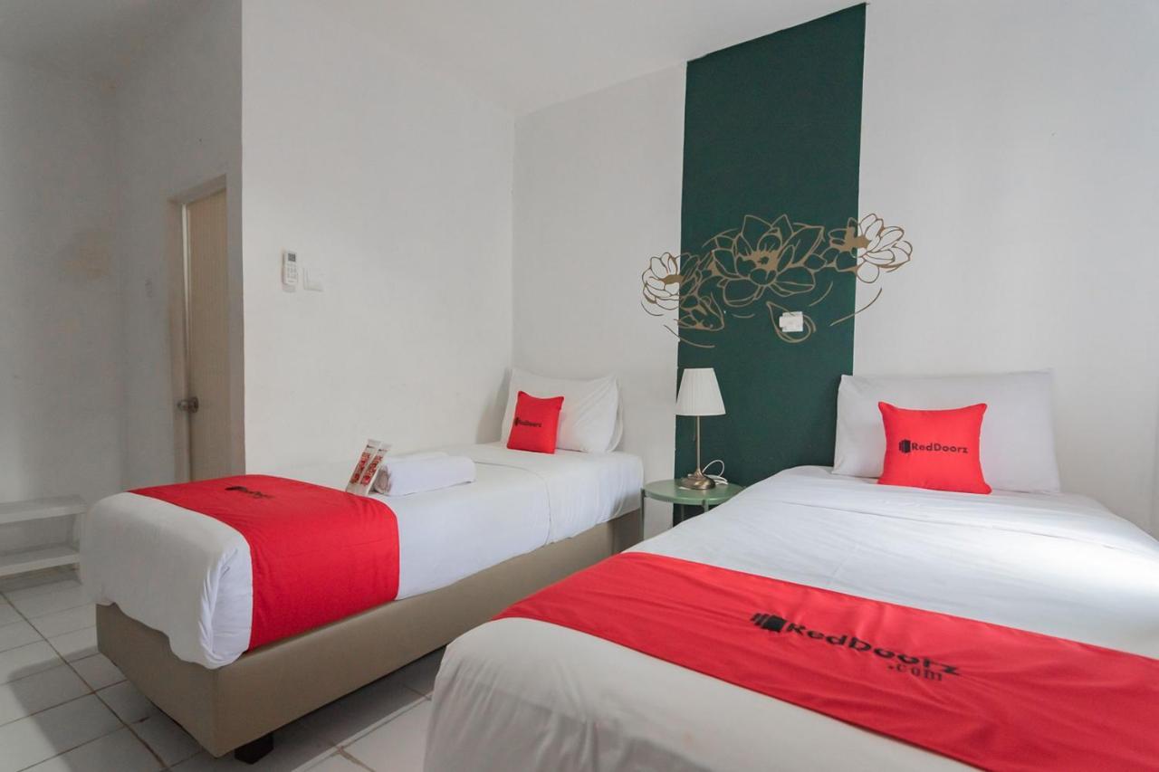 Reddoorz At Sani Guest House Balikpapan Екстер'єр фото