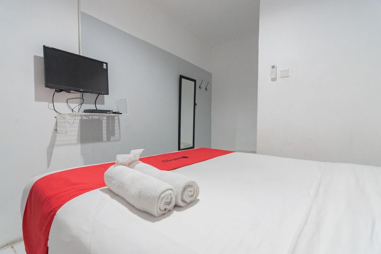 Reddoorz At Sani Guest House Balikpapan Екстер'єр фото