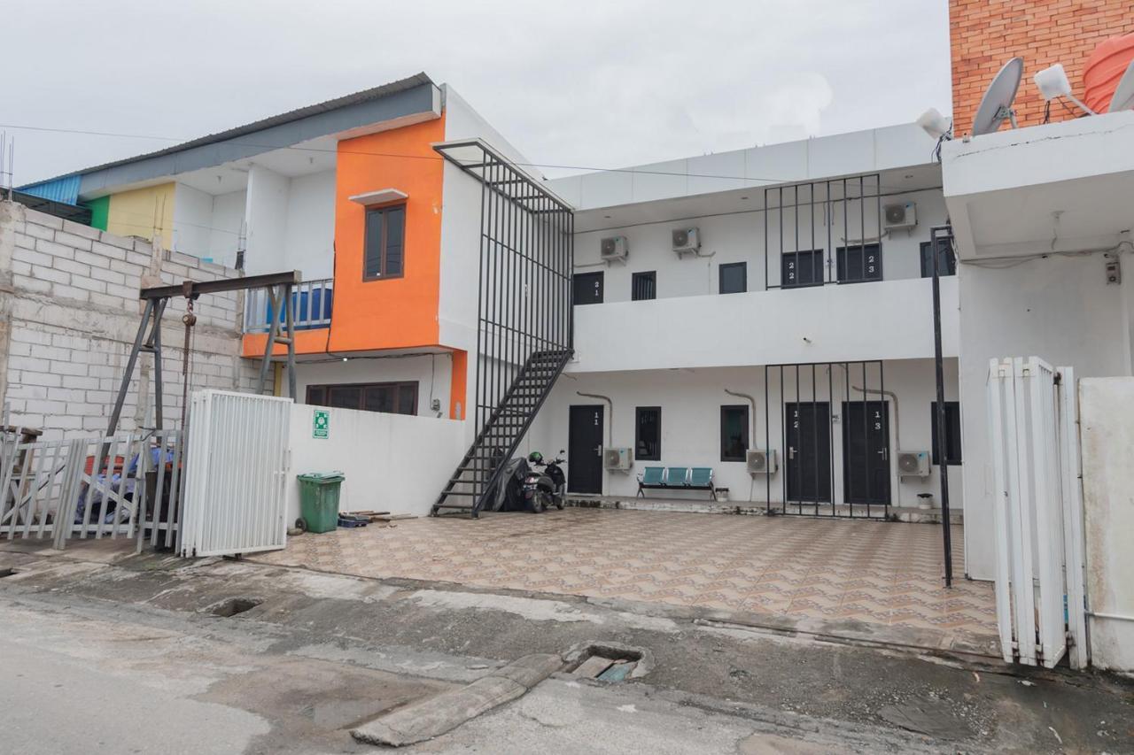 Reddoorz At Sani Guest House Balikpapan Екстер'єр фото