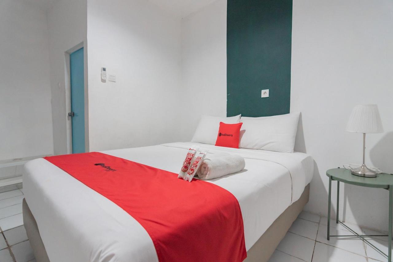 Reddoorz At Sani Guest House Balikpapan Екстер'єр фото