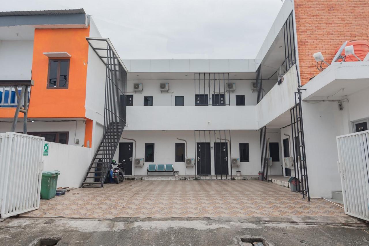 Reddoorz At Sani Guest House Balikpapan Екстер'єр фото