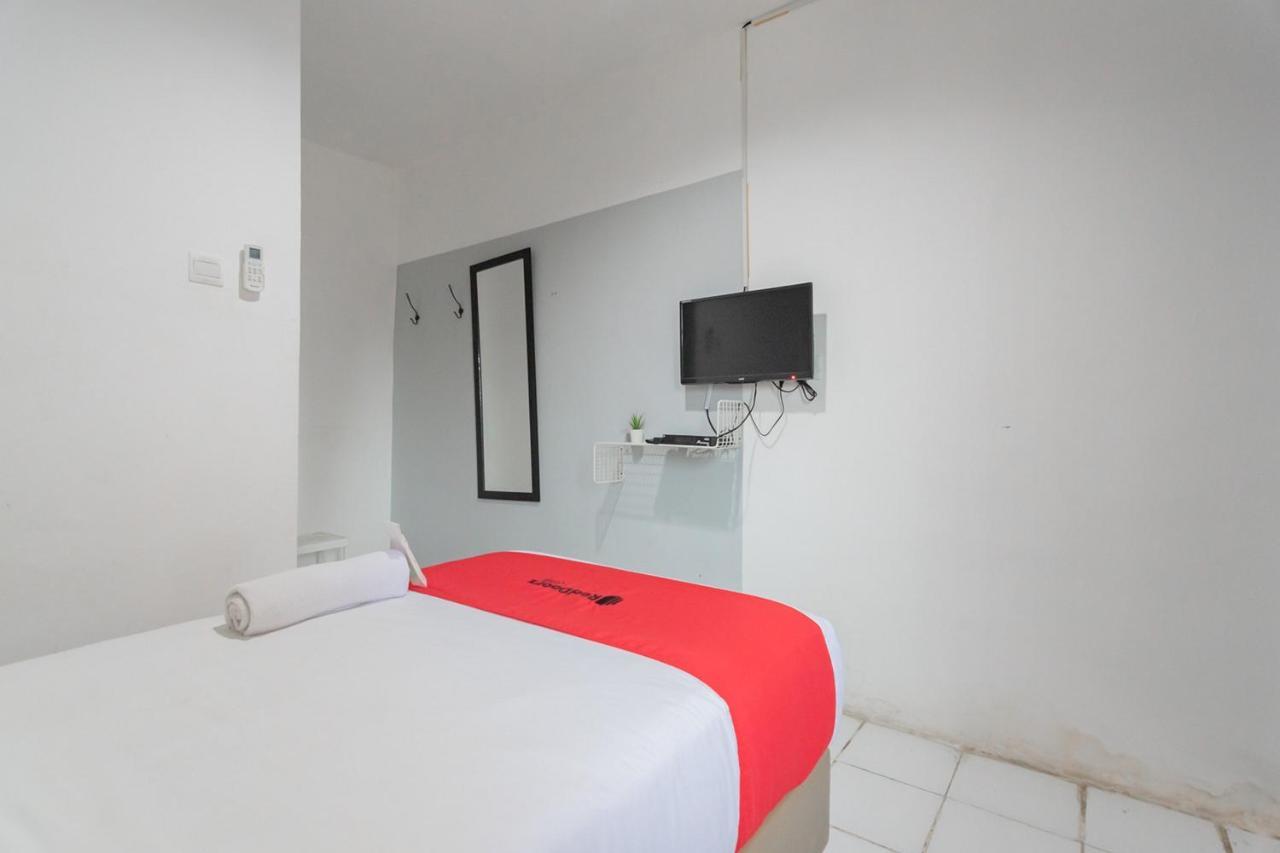 Reddoorz At Sani Guest House Balikpapan Екстер'єр фото
