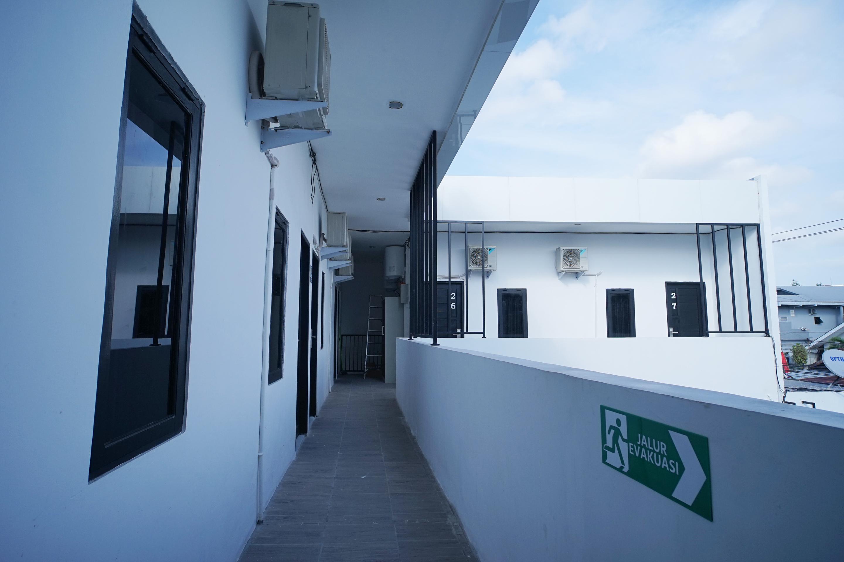 Reddoorz At Sani Guest House Balikpapan Екстер'єр фото